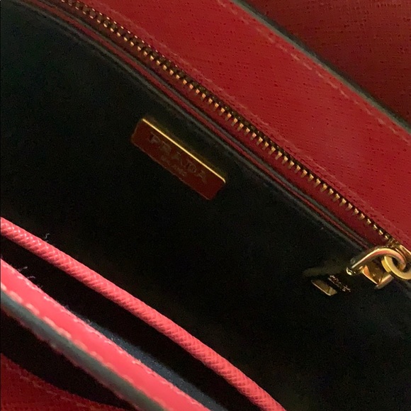 PRADA Studded Staffiano Red Shoulder Bag - Picture 6 of 6